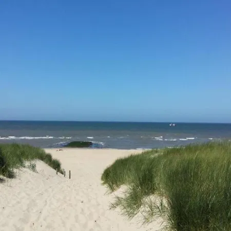 Hazenborgh Family On The North Holland Coast